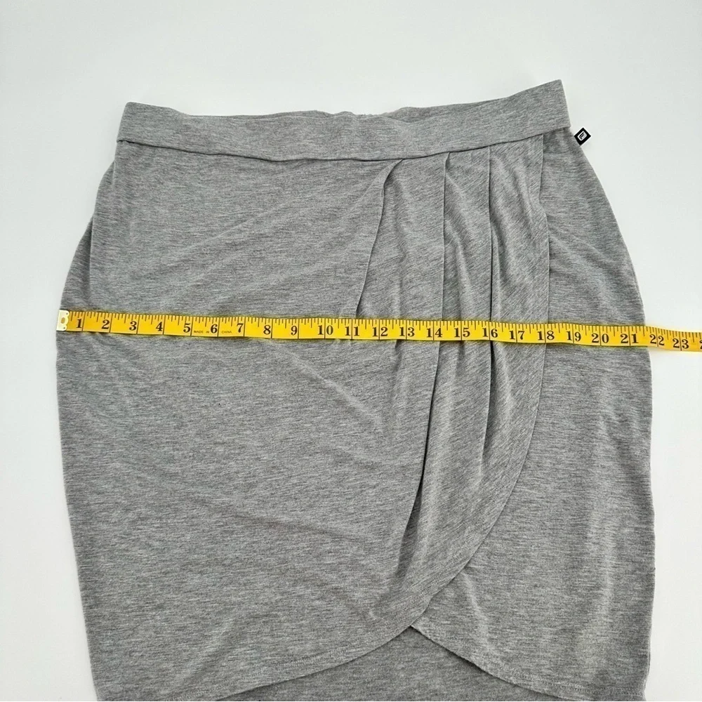 Fabletics Women’s Heathered Gray Soft Stretchy Fitted Wrap Skirt Plus Size XXL